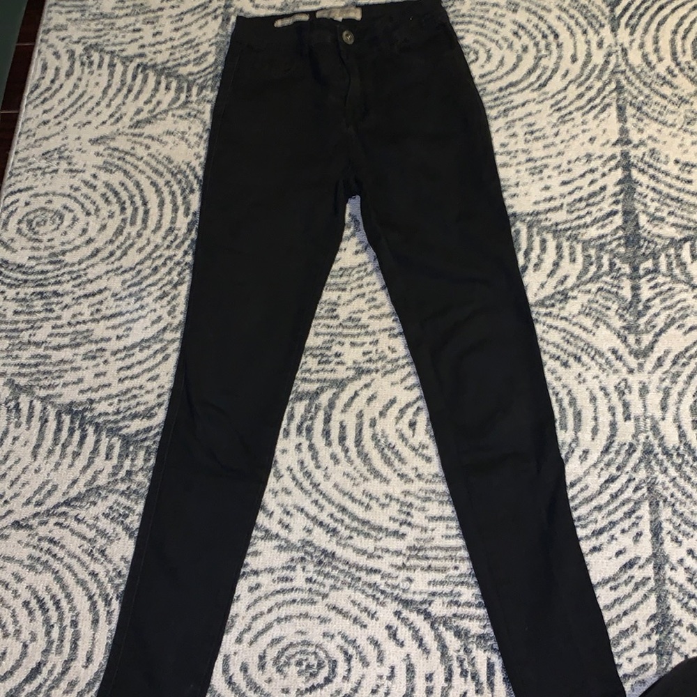 Black high waisted skinny jeans